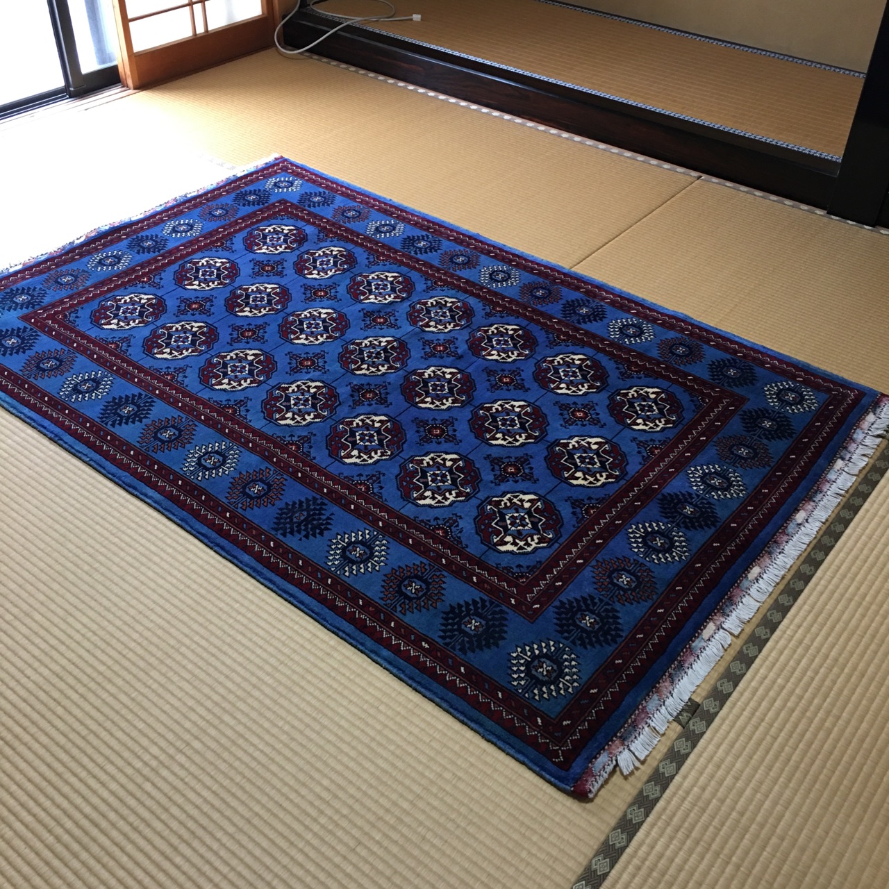 青の絨毯