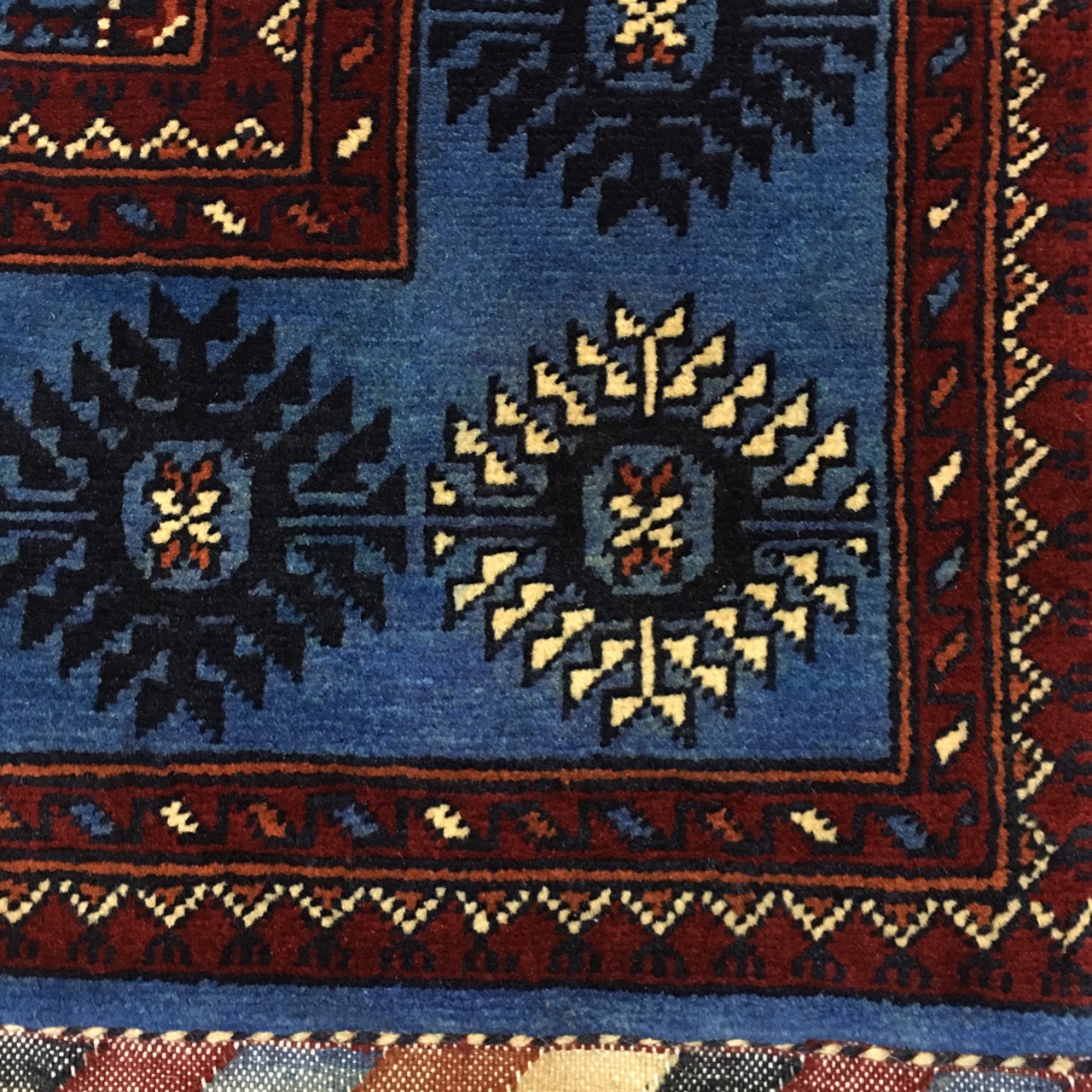 新品貴重な青のアフガン絨毯トルクメン族テッケ手織り草木染め 