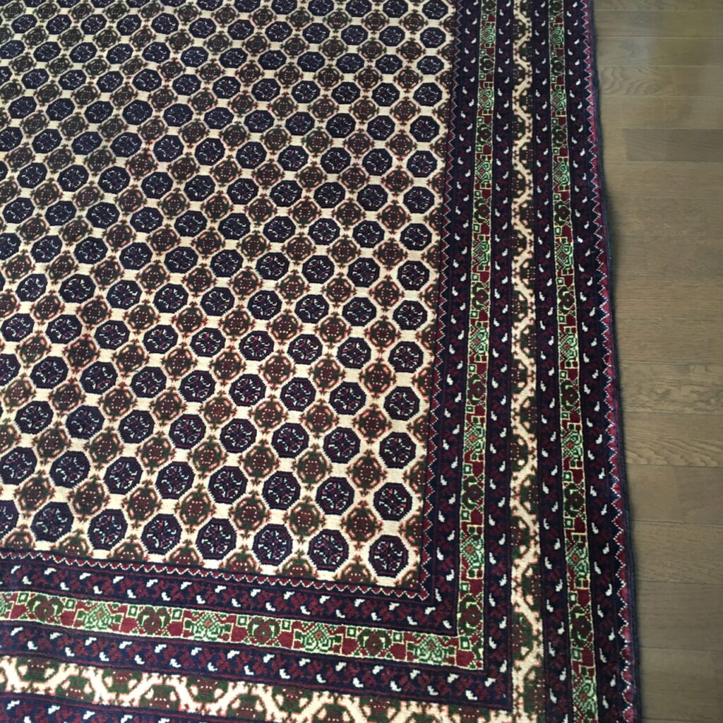 日本初登場新色！モカべージュのアフガン絨毯ホジャロシュナイ 